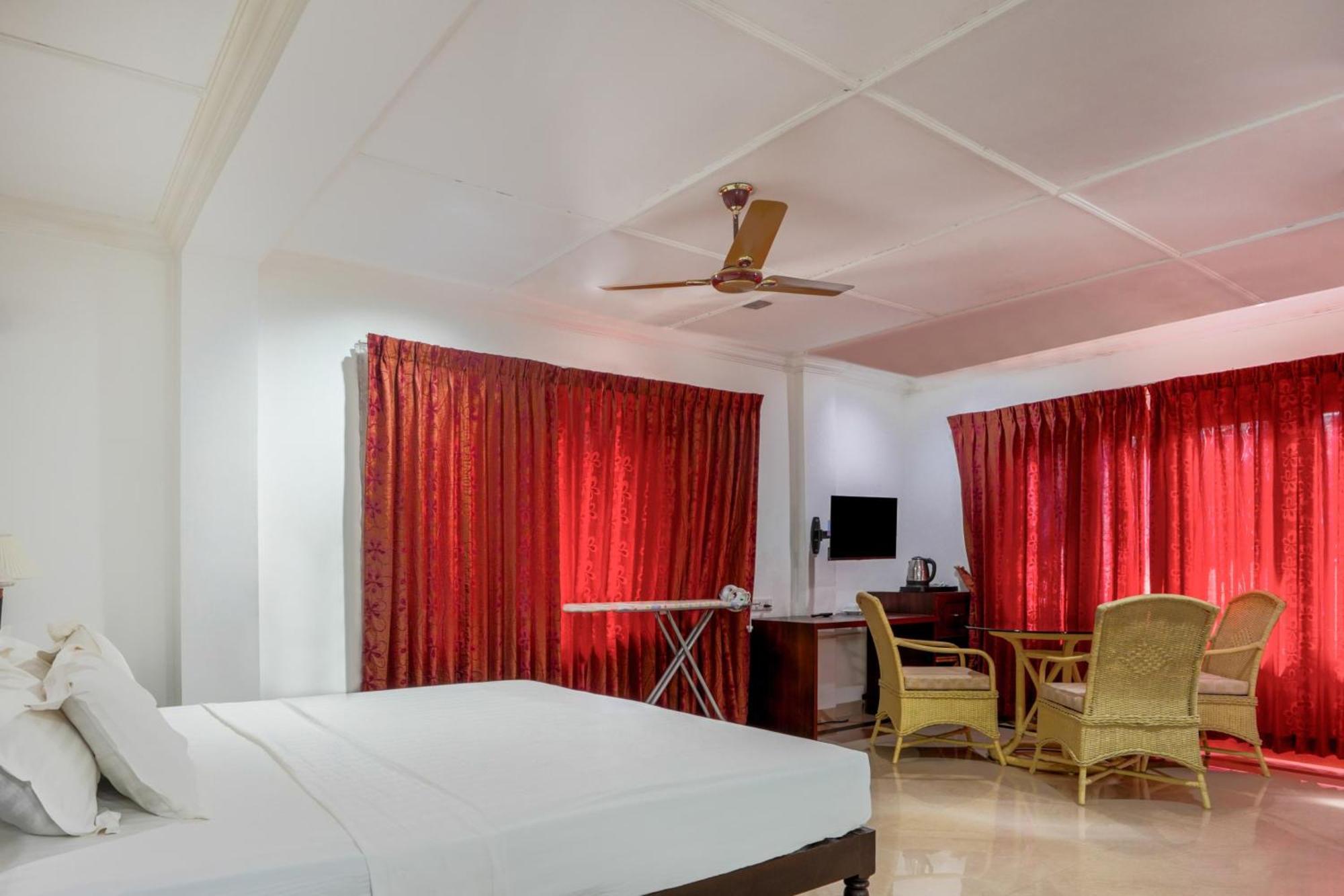 Palette Resorts- Tapovan Green County Thattakād 外观 照片